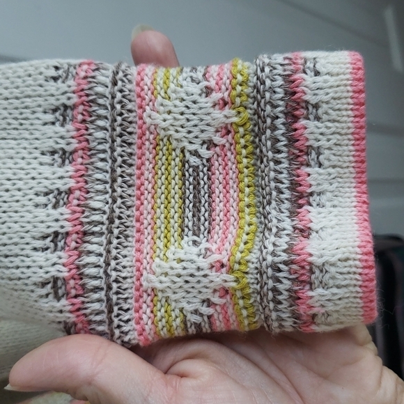 Willow & Clay Aztec Southwestern Sweater cardigan size small - Picture 5 of 10